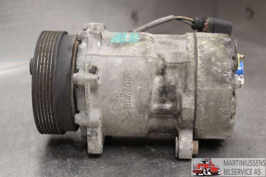 Aircondition kompressor til VW Transporter / Caravelle 2003-2009 (Fase 1) (T5) (T5) (VOLKSWAGEN||7H0 820 803 C)