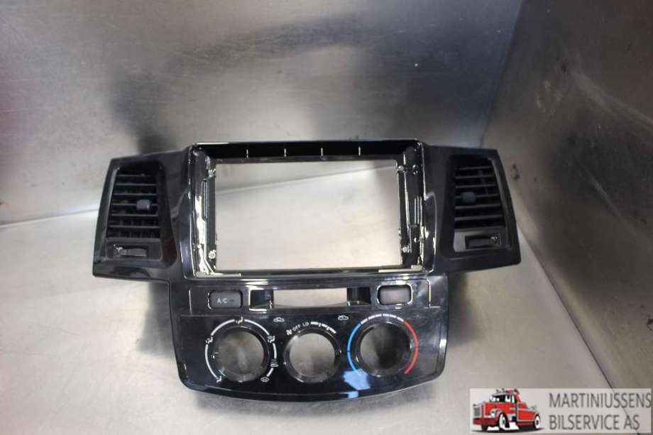 Diverse deler til Toyota Hilux, 2012-2016  (TOYOTA|)