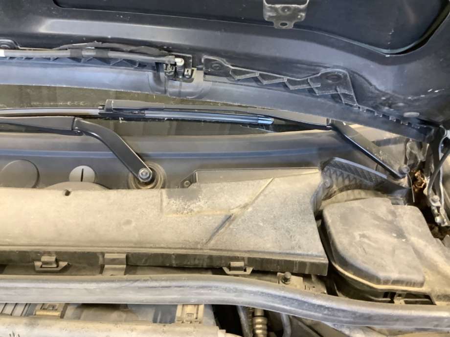 Viskerarmer frontrute til BMW X1, 2009-2015 (E84) (E84) (BMW|)