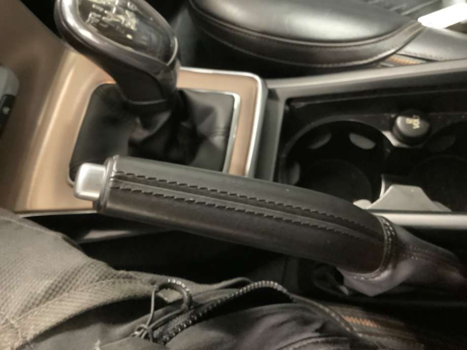 Håndbrekk til Volvo V40, 2012-2019  (VOLVO|)