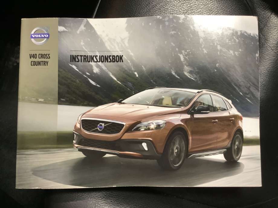 Instruksjonsbok til Volvo V40, 2012-2019  (VOLVO|)