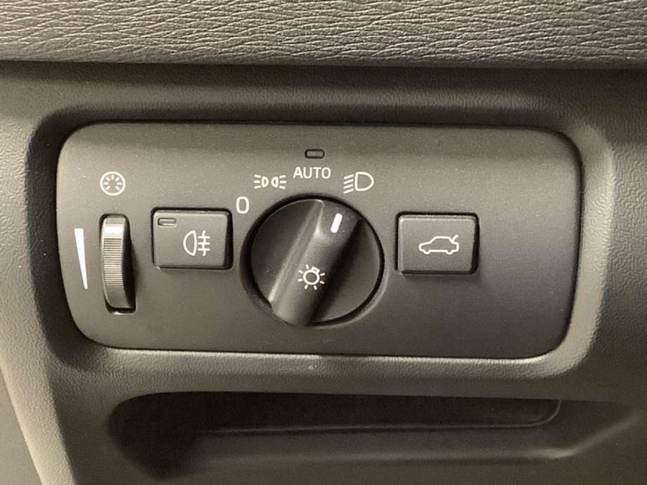 Bryter lys til Volvo V40, 2012-2019  (VOLVO|)