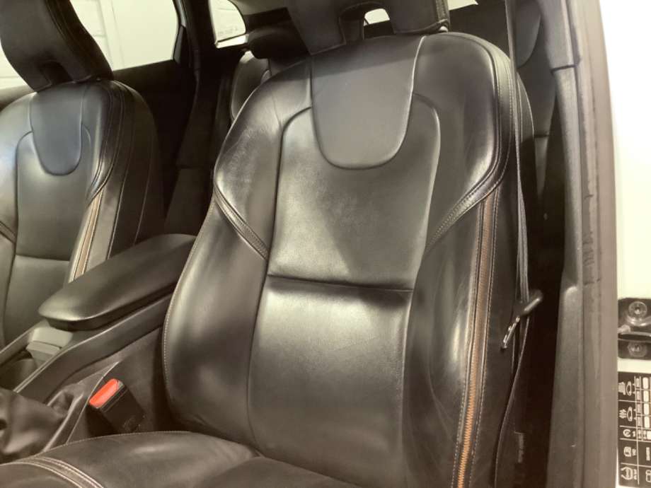 Sete foran venstre til Volvo V40 2012-2019  (VOLVO|)