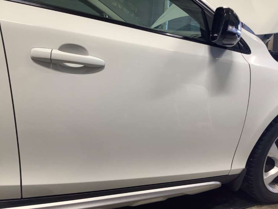 Dør høyre foran til Volvo V40, 2012-2019  (VOLVO|)