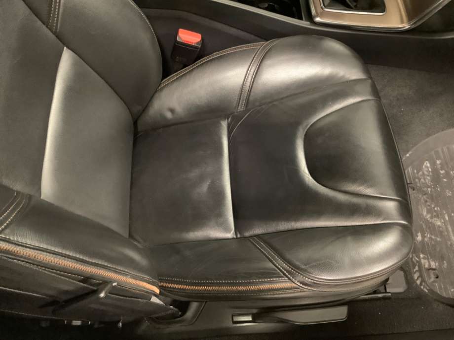 Sete foran høyre til Volvo V40 2012-2019  (VOLVO|)