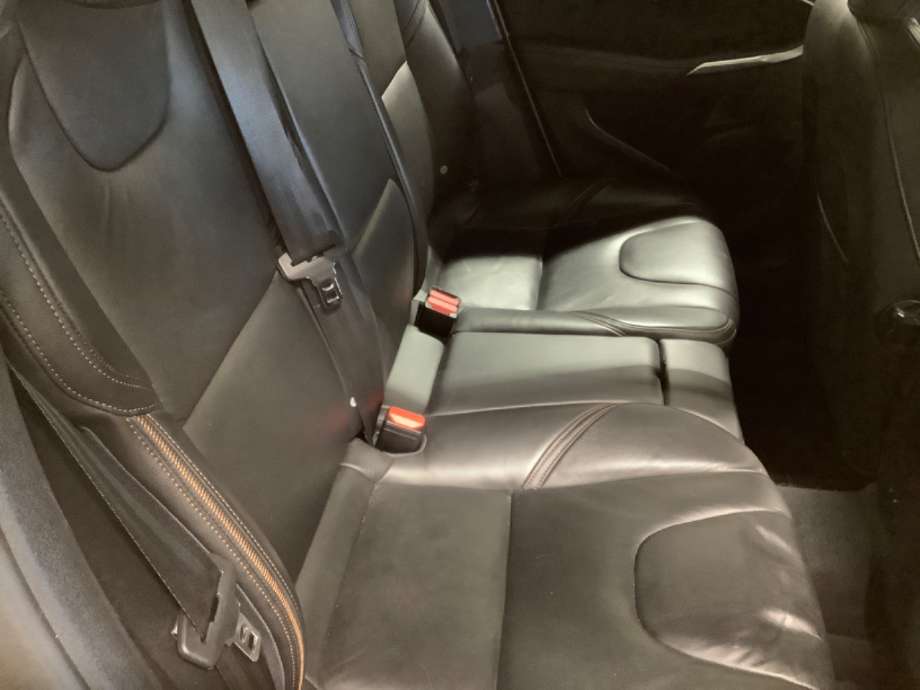 Sete bak til Volvo V40 2012-2019  (VOLVO|)