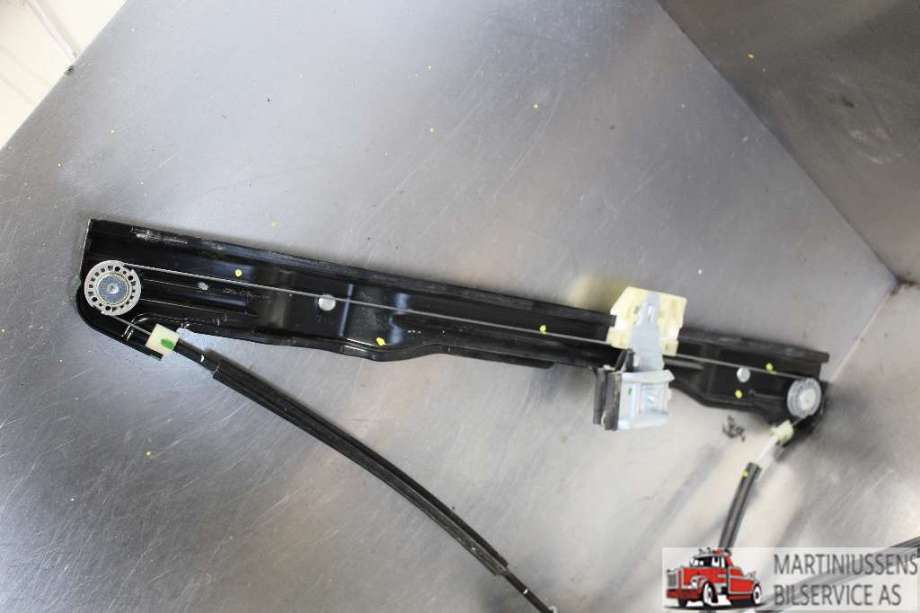 Ruteheis til VW Caddy 2015-2020 (Type III, Fase 3)  (VOLKSWAGEN||2K5837461)