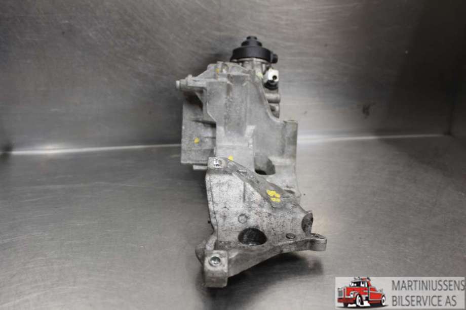 Dieselpumpe til VW Passat 2015-2019 (Fase 1) (B8) (B8) (VOLKSWAGEN|04L 130 755 E|)