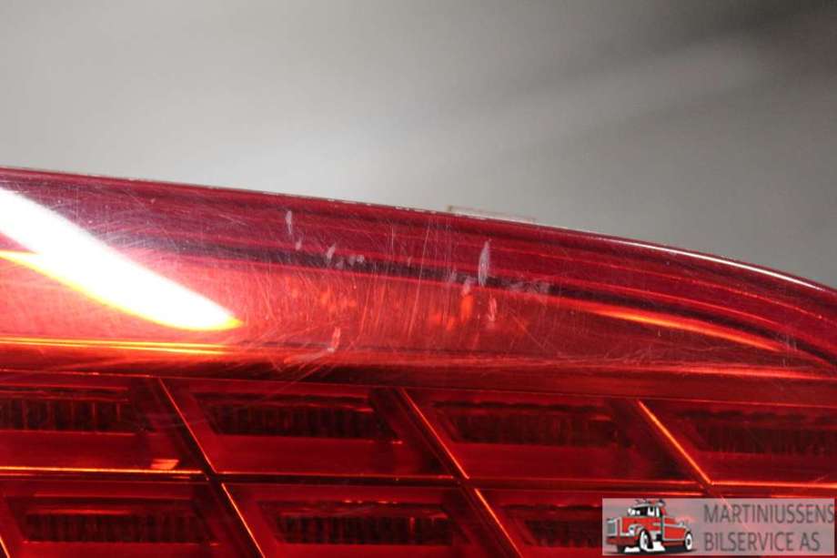 Baklykt venstre indre til VW Passat 2011-2015 (B7) (B7) (VOLKSWAGEN|)