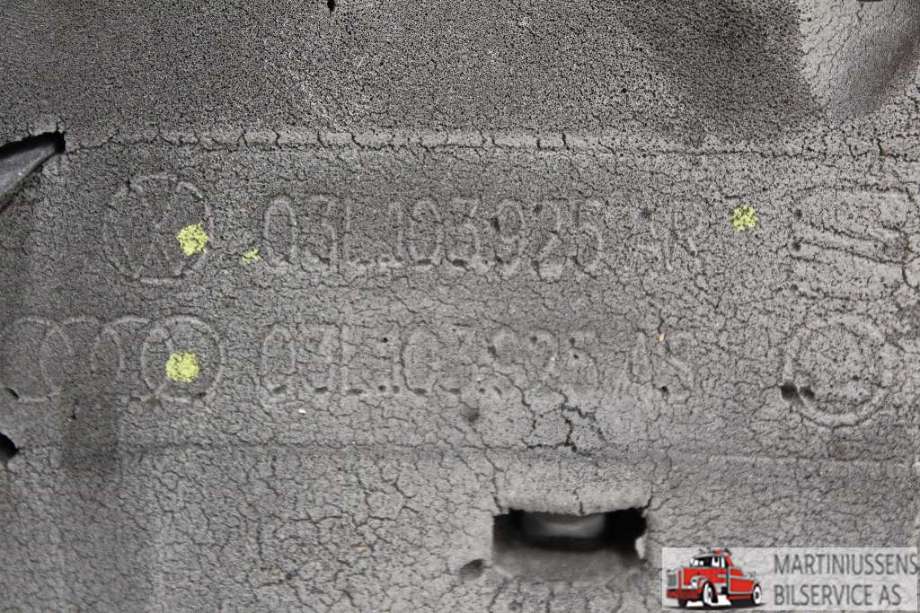 Motordeksel over motor til VW Passat 2011-2015 (B7) (B7) (VOLKSWAGEN||03L103925AS)