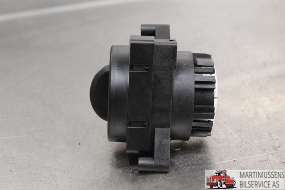 Bryter lys til VW Crafter 2011-2016 (Type I, Fase 2)  (VOLKSWAGEN||906 545 02 04)