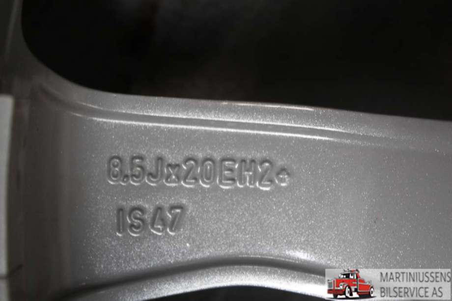 Hjulsett stål sommer til Land Rover Range Rover Sport 2013-->>  (LAND-ROVER||SCORPION VERDE|PIRELLI)