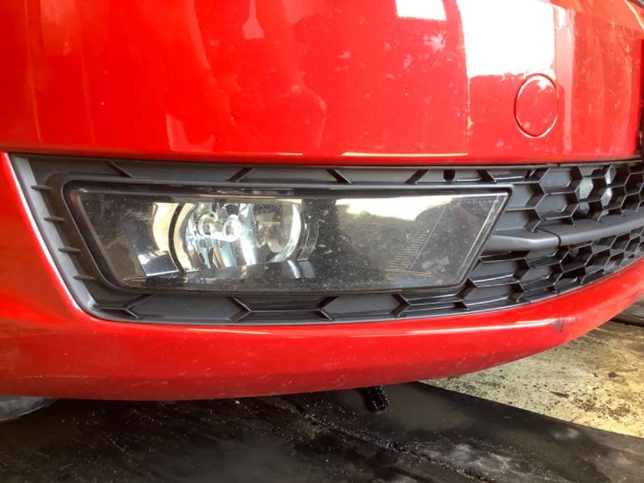 Tåkelykt høyre foran til Škoda Rapid, 2012-2019  (SKODA|)