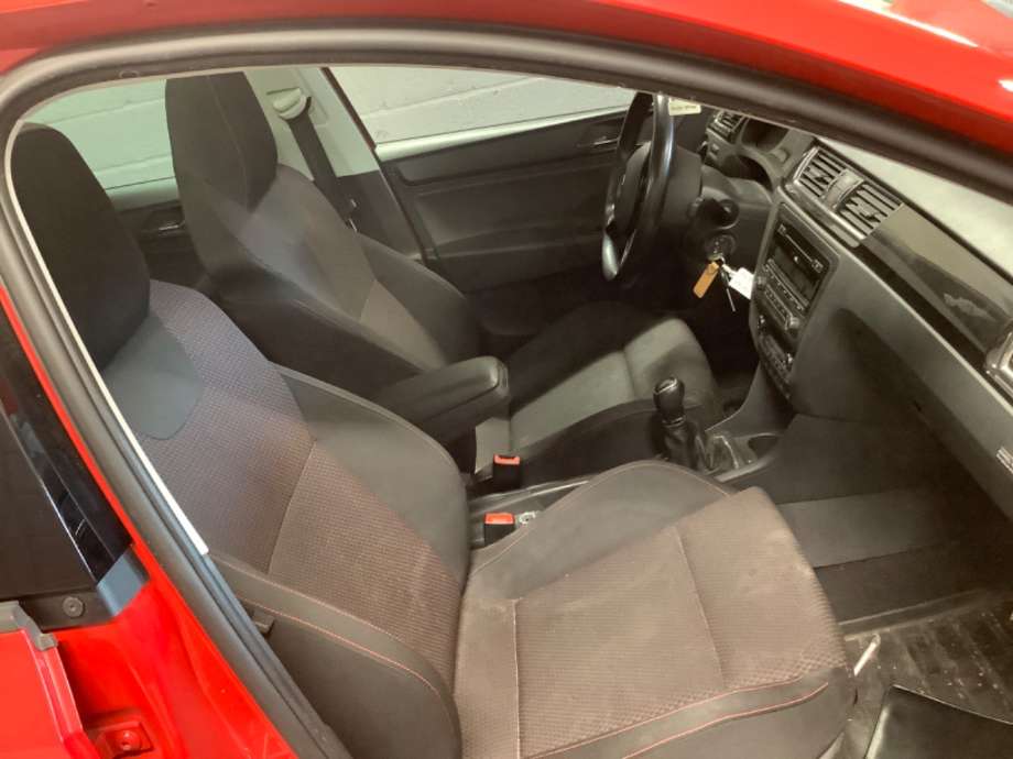 Sete foran høyre til Škoda Rapid, 2012-2019  (SKODA|)