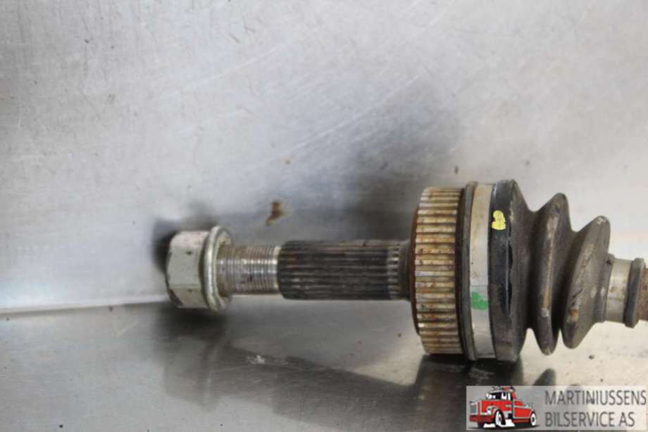Drivaksel venstre bak til Nissan X-Trail 2007-2014 (T31) (T31) (NISSAN|)