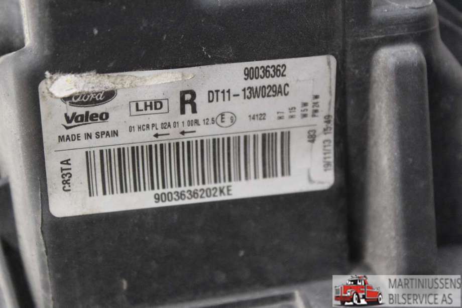 Frontlykt høyre halogen til Ford Transit 2014-->>  (FORD||90036362)