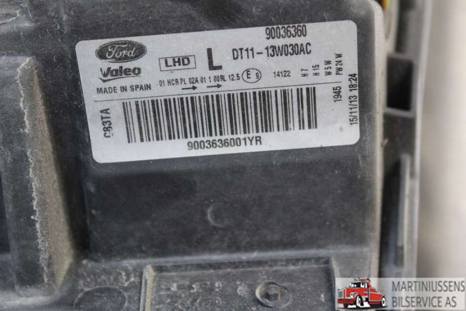 Frontlykt venstre halogen til Ford Transit 2014-->>  (FORD||90036360)