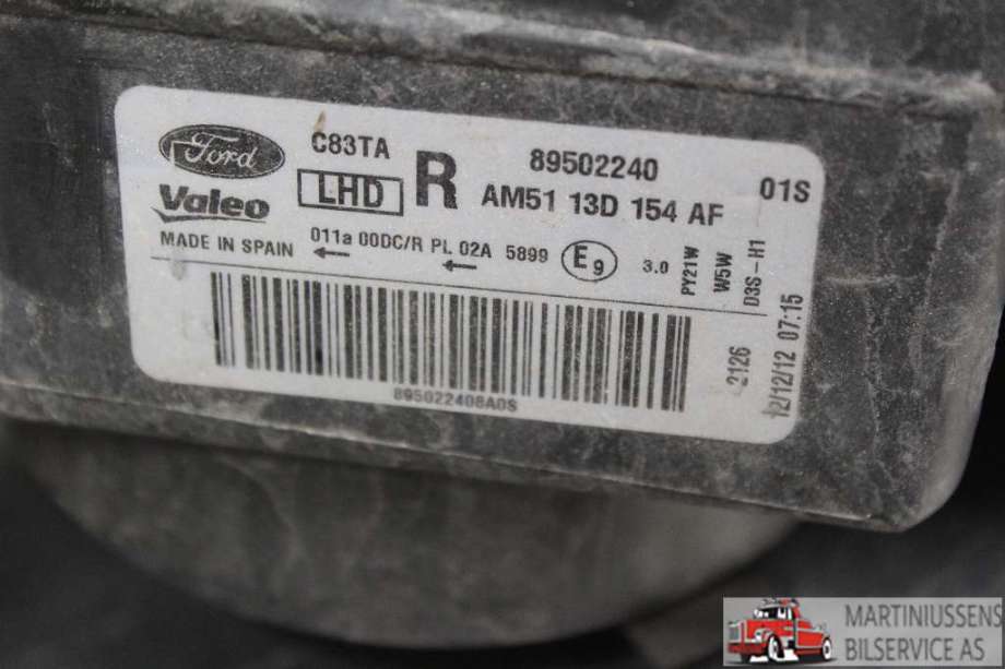 Frontlykt høyre halogen til Ford C-Max 2010-2015 (Type II, Fase 1)  (FORD||AM51-13D-154-AF)
