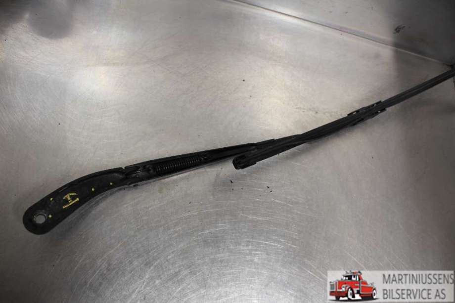 Viskerarmer frontrute til Ford C-Max 2010-2015 (Type II, Fase 1)  (FORD||W000010668)