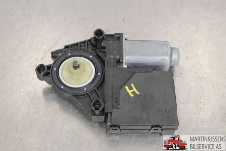 Ruteheis høyre til VW Caddy 2010-2015 (Type III, Fase 2)  (VOLKSWAGEN||1T0959702R)