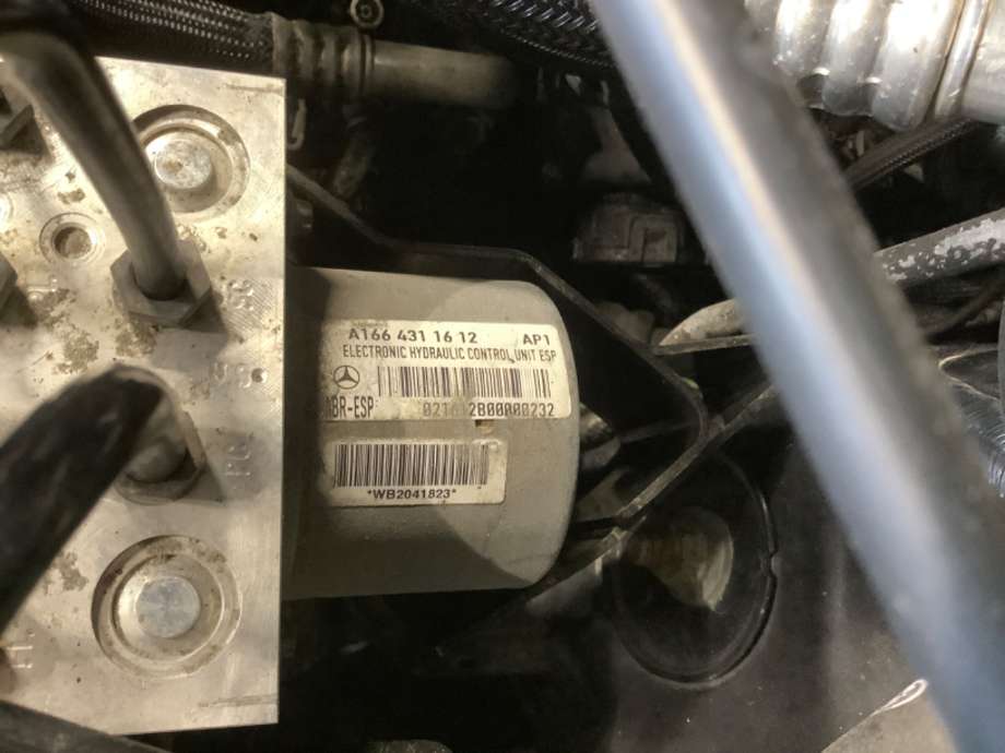 ABS sentral til Mercedes ML, 2011-2015 (Fase 1) (W166) (W166) (MERCEDES|)