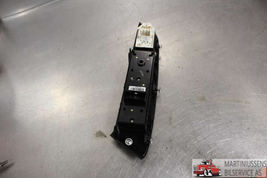 Bryter ruteheis til Hyundai Ix35 2010-2015  (HYUNDAI||93570-2Y0109P)