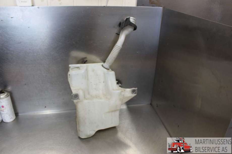Spylertank til Ford C-Max, 2010-2015 (Type II, Fase 1)  (FORD|)