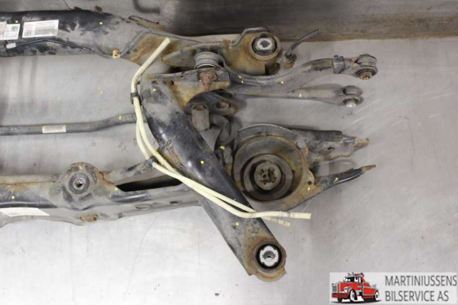 Travers bak til VW Tiguan 2016-2020 (Type II, Fase 1)  (VOLKSWAGEN|5Q0.505.235.J|)