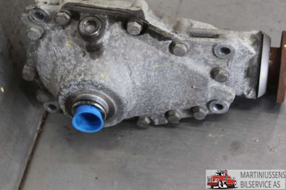 Kardang til BMW 5-Serie 2010-2017 (F10/F11) (F10/F11) (BMW||31 50 7 648 881)