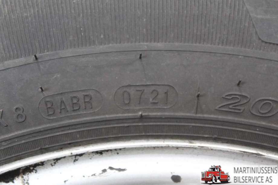 Dekk til VW Crafter 2016-->> (Type II)  (VOLKSWAGEN||C-DEKK|NEXEN ROADIAN CT8)