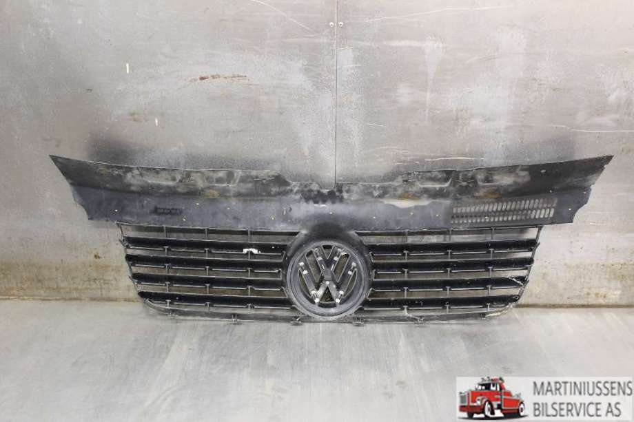 Grill til VW Transporter / Caravelle 2003-2009 (Fase 1) (T5) (T5) (VOLKSWAGEN||7H0 807 101/5)