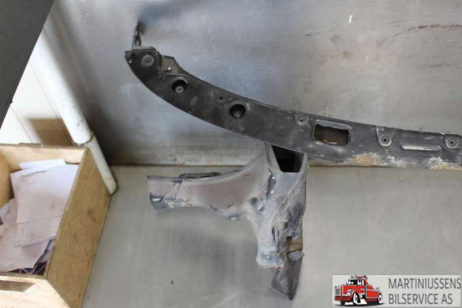 Frontplate til VW Transporter / Caravelle 2003-2009 (Fase 1) (T5) (T5) (VOLKSWAGEN|)