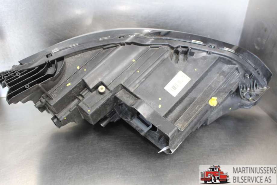 Frontlykt venstre halogen til Peugeot 5008 2017-->> (Type II)  (PEUGEOT||98 265 727 80)