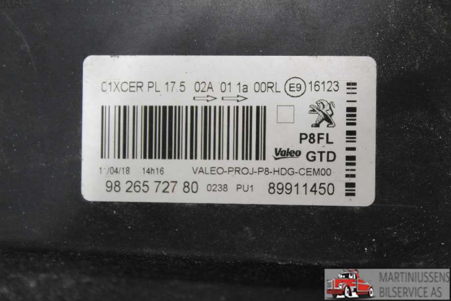 Frontlykt venstre halogen til Peugeot 5008 2017-->> (Type II)  (PEUGEOT||98 265 727 80)