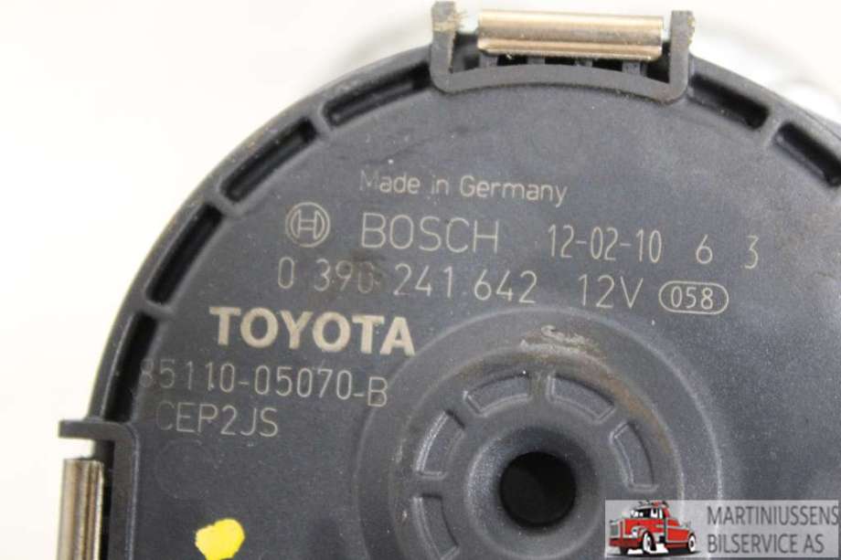 Viskermotor frontrute til Toyota Avensis 2009-2015 (Type III, Fase 1)  (TOYOTA||0 390 241 642)
