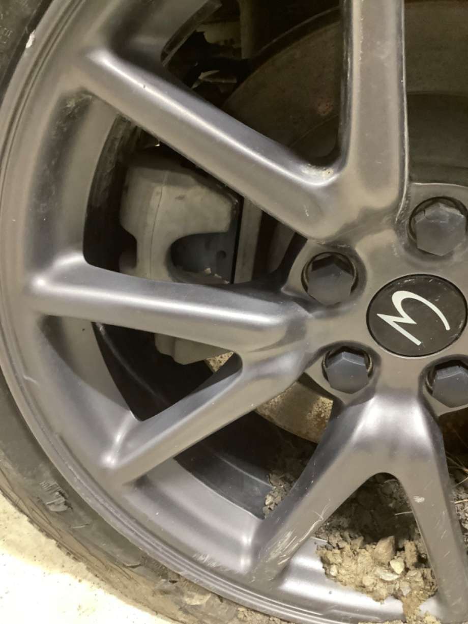Bremsecaliper høyre bak til Tesla Model 3, 2018-2023 (Fase 1)  (TESLA|)