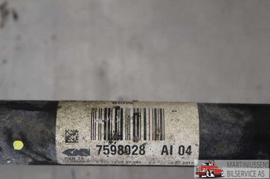 Drivaksel høyre foran til BMW X3 2010-2017 (F25) (F25) (BMW|7598028|)