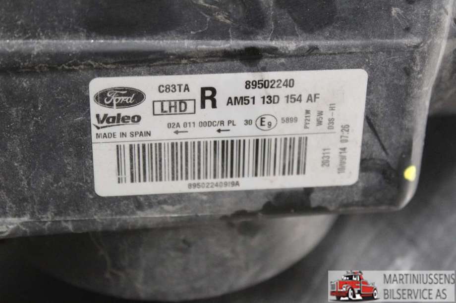 Frontlykt høyre halogen til Ford C-Max 2010-2015 (Type II, Fase 1)  (FORD||AM51-13D-154-AF)