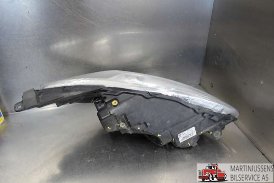 Frontlykt venstre halogen til Ford C-Max 2010-2015 (Type II, Fase 1)  (FORD||AM51 13D 155 AF)