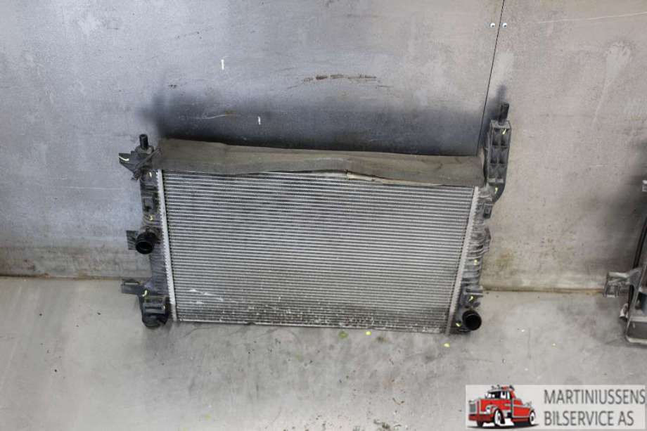 Radiator (manuell gir) til Ford C-Max, 2010-2015 (Type II, Fase 1)  (FORD|)