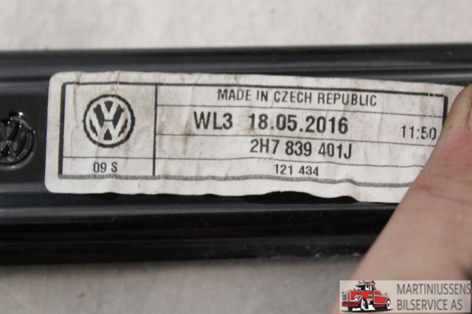 Ruteheis til VW Amarok 2016-2022 (Type I, Fase 2)  (VOLKSWAGEN|2H7.839.401 J|)