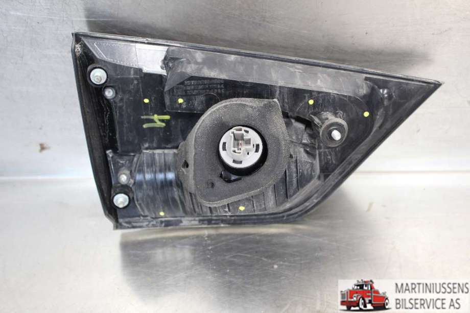 Baklykt høyre indre til Mitsubishi Outlander 2010-2012 (Type II, Fase 2)  (MITSUBISHI||1146-356)