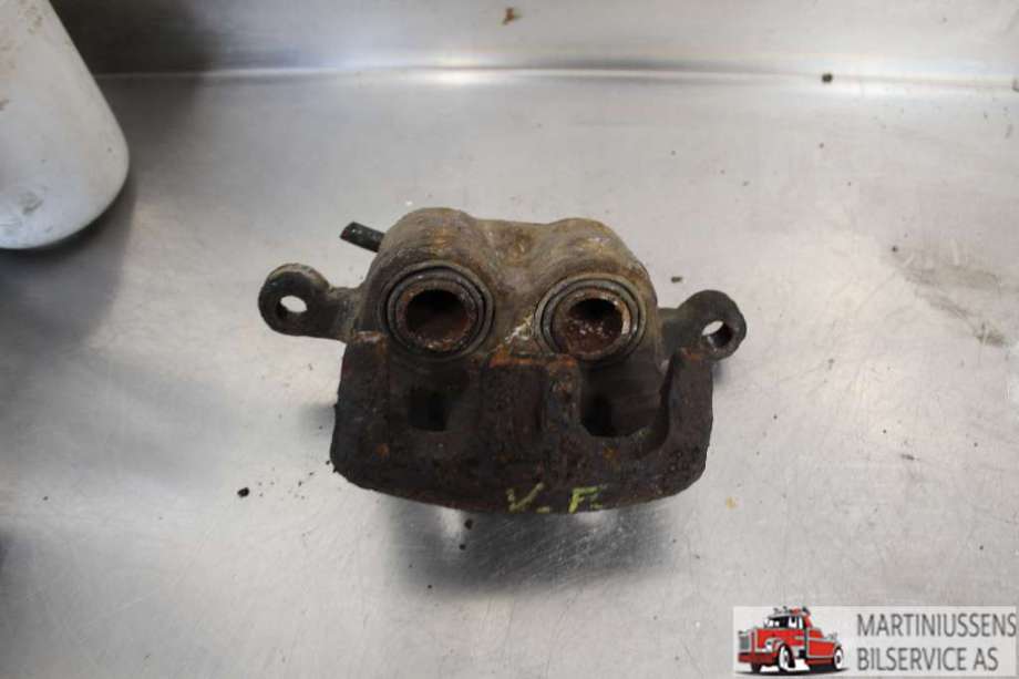 Bremsecaliper venstre foran til Mitsubishi Outlander 2010-2012 (Type II, Fase 2)  (MITSUBISHI|)