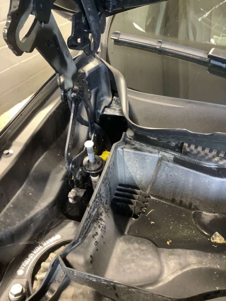 Panserhengsler til BMW X2, 2018-->> (F39) (F39) (BMW|)