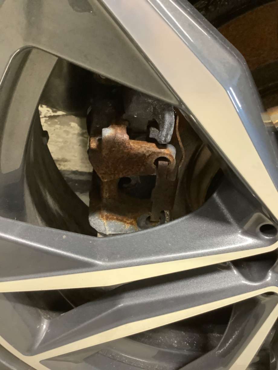 Bremsecaliper høyre bak til BMW X2, 2018-->> (F39) (F39) (BMW|)