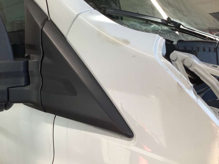 Skjerm høyre foran til Ford Transit 2014-->>  (FORD|)