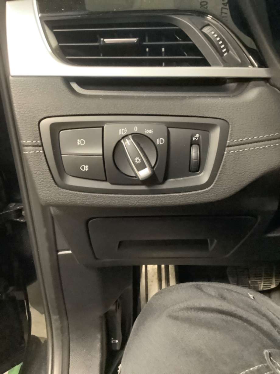 Bryter lys til BMW X2, 2018-->> (F39) (F39) (BMW|)
