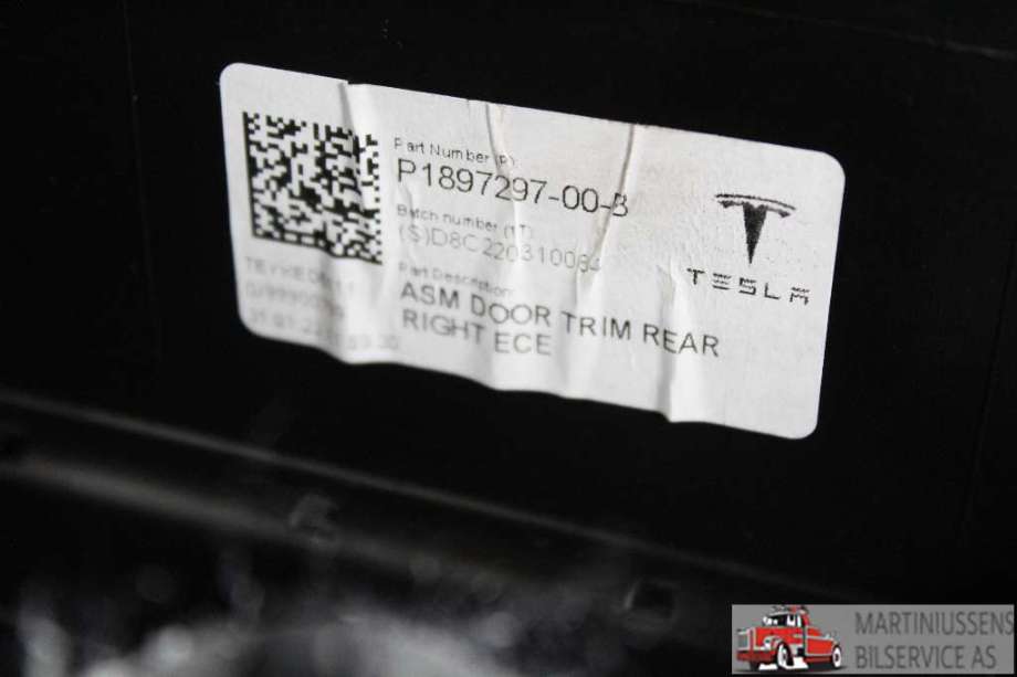 Dørtrekk høyre til Tesla Model Y 2021-2024 (Type I)  (TESLA|1897297-000-B|)