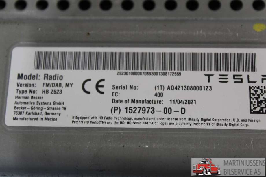 Antenne forsterker til Tesla Model Y 2021-2024 (Type I)  (TESLA|1527973-00-D|)