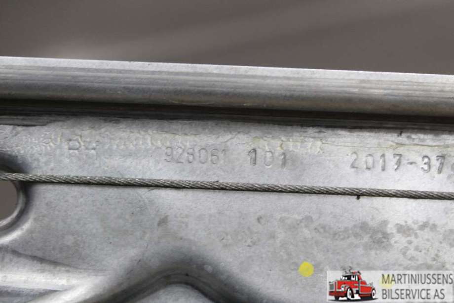 Ruteheis til Ford Transit Custom 2013-2023 (Type I)  (FORD||928061 101)